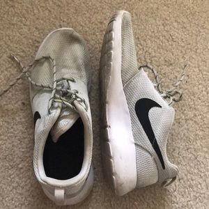 Nike Roshes